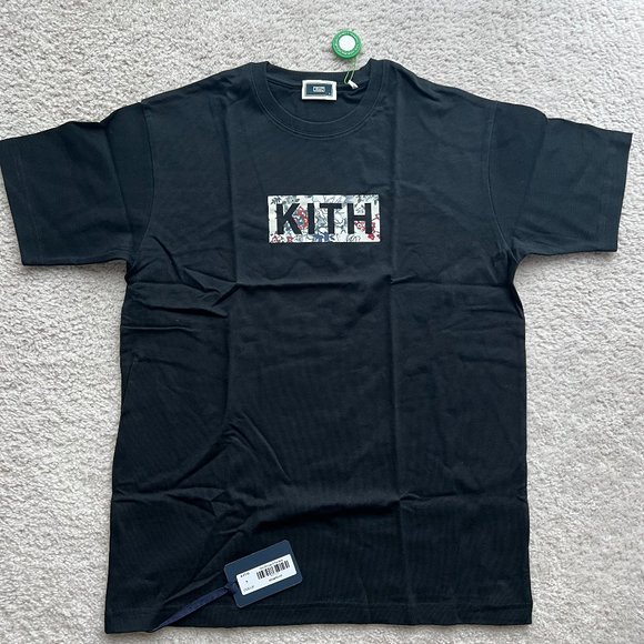 男女ともにおすすめ Kith NYC Flower Box Logo T-shirt KITH Floral Flower Box Logo Graphic T Shirt Men's Large